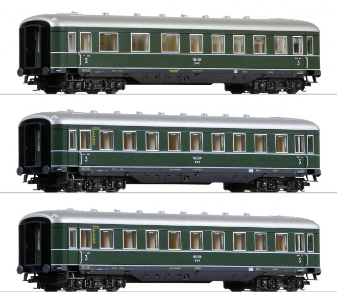 Set of 3 Express train Passenger cars. Set #2 (Limited edition)<br /><a href='images/pictures/Tillig/163973_c.jpg' target='_blank'>Full size image</a>